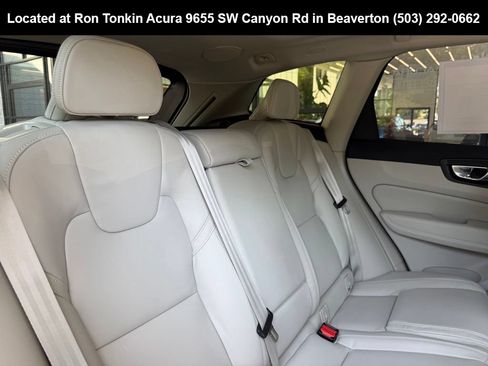 Used 2026 Volvo XC60 T8 Ultra w/ Climate Package PRO AWD/4WD image 31