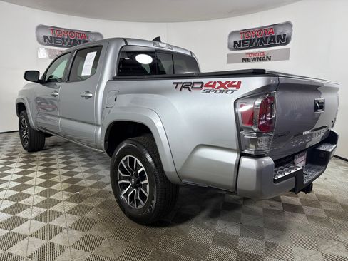 Used 2023 Toyota Tacoma TRD Sport AWD/4WD image 5