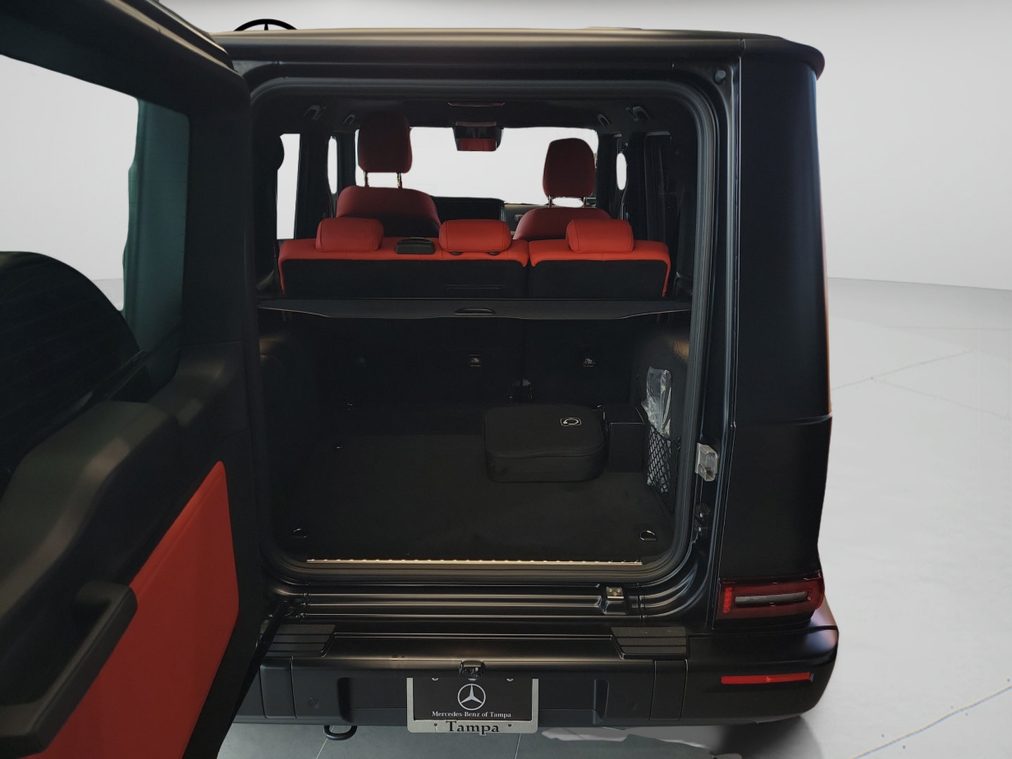 New 2027 Mercedes-Benz G 580 e image 5