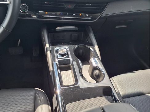 Certified 2025 Buick Envision Preferred AWD/4WD image 19