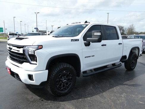 Certified 2024 Chevrolet Silverado 2500 LT w/ Z71 Sport Edition image 9