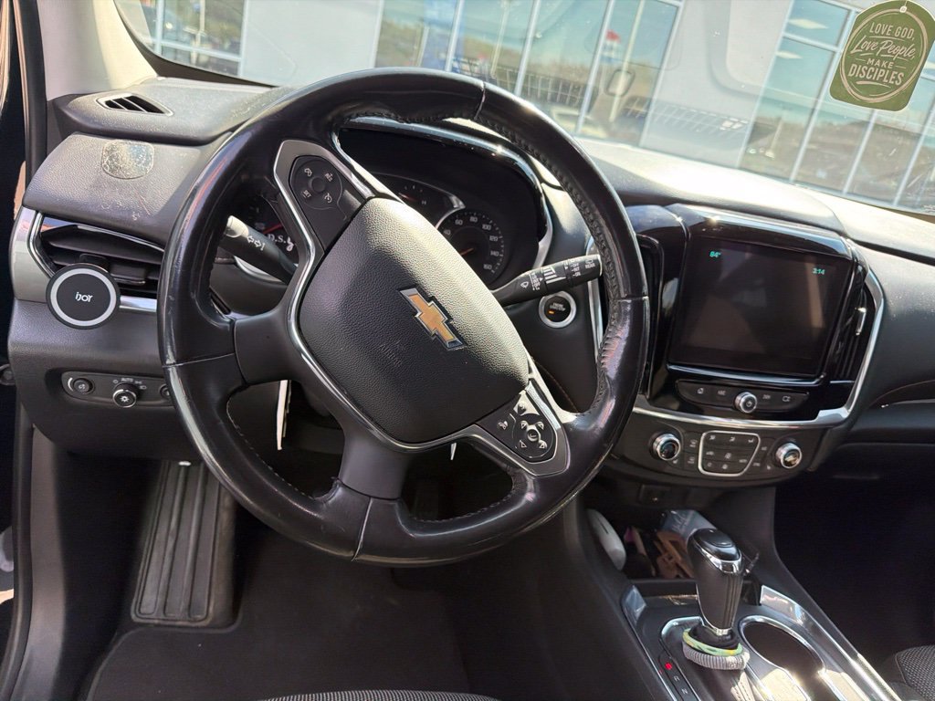 Used 2019 Chevrolet Traverse LT FWD image 9