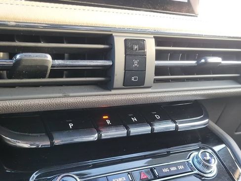 Certified 2022 Lincoln Corsair FWD w/ Equipment Group 101A image 27