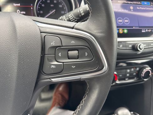 Used 2022 Buick Encore GX Preferred w/ Cold Weather Comfort Package image 19