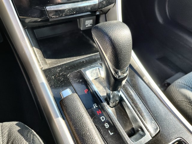 Used 2016 Honda Accord EX image 30