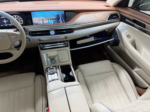 Used 2022 Genesis G90 5.0 Ultimate image 10