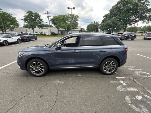 Used 2022 Lincoln Corsair AWD w/ Equipment Group 101A image 2