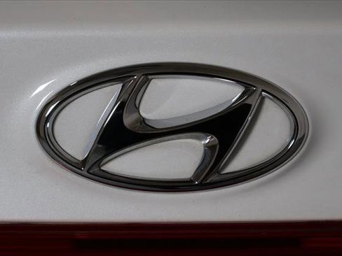 Used 2023 Hyundai Santa Fe Calligraphy image 29