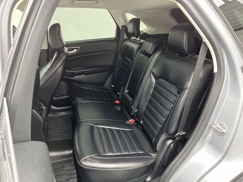 Used 2024 Ford Edge SEL w/ Convenience Package AWD/4WD image 10