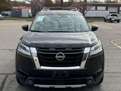 Used 2022 Nissan Pathfinder SL w/ SL Premium Package image 2