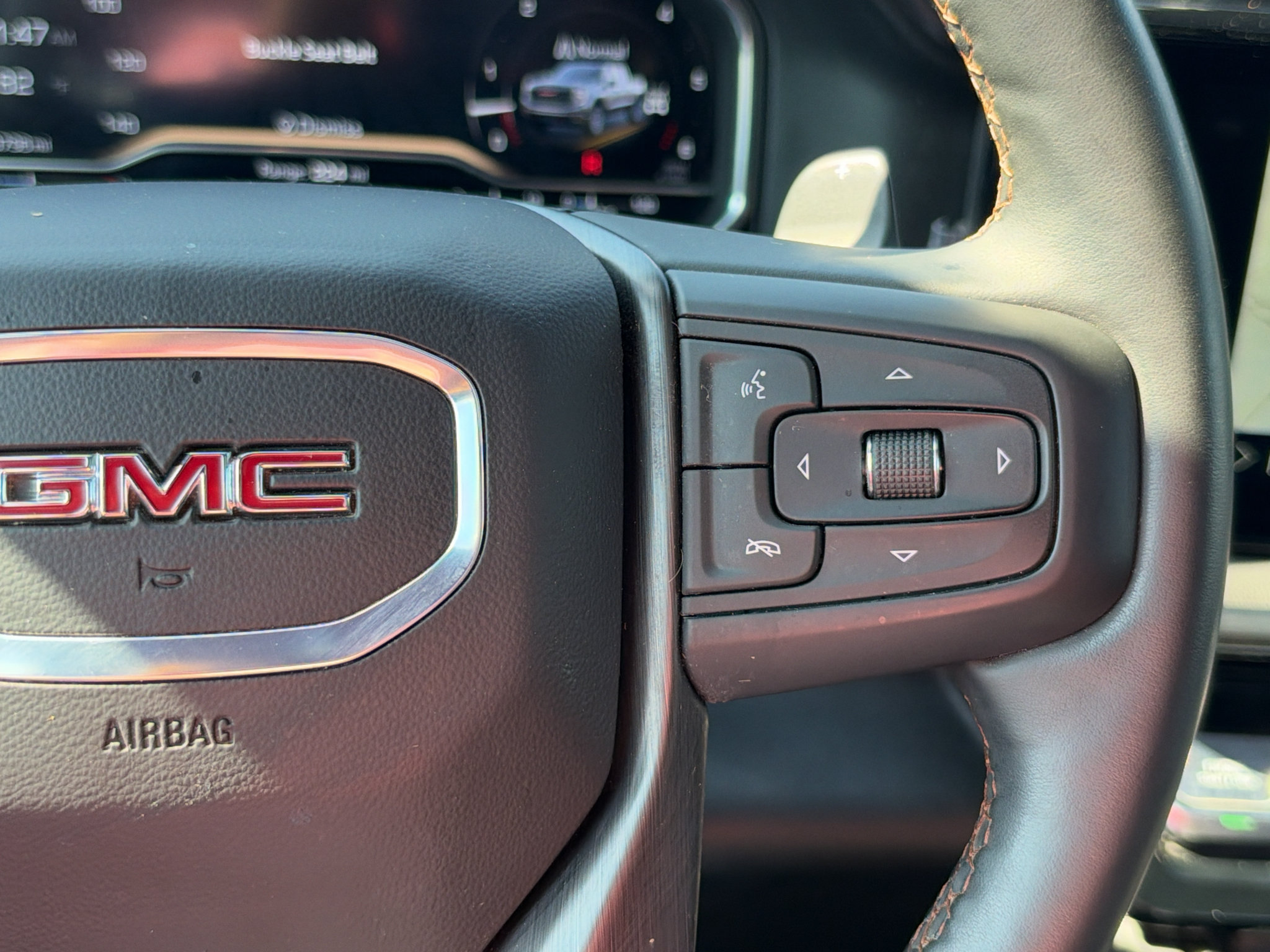 Used 2024 GMC Sierra 1500 AT4 w/ Technology Package AWD/4WD image 28