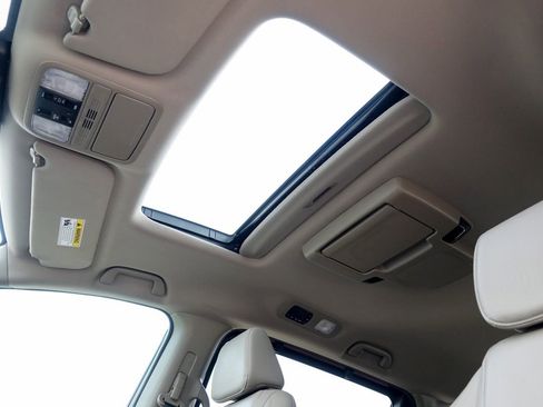 Used 2018 Honda Odyssey EX-L image 32