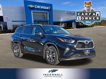 Used 2022 Toyota Highlander XLE
