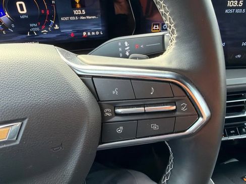 Used 2026 Chevrolet Traverse LT FWD image 14