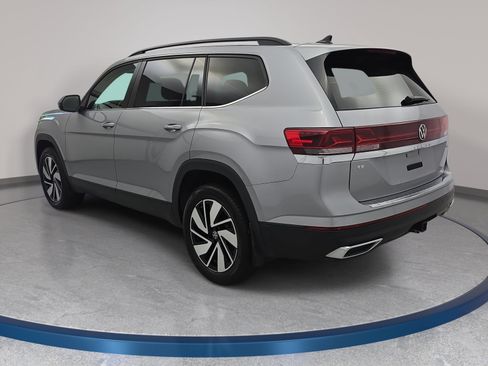Certified 2025 Volkswagen Atlas SE AWD/4WD image 7