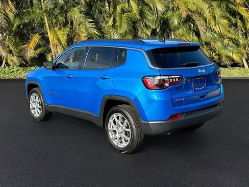 Used 2024 Jeep Compass Latitude image 7