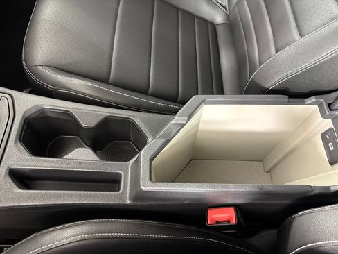 Used 2024 Volkswagen Jetta SE FWD image 44