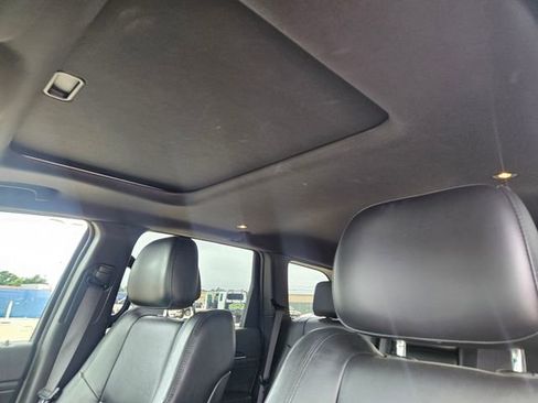 Used 2020 Jeep Grand Cherokee Limited RWD image 8