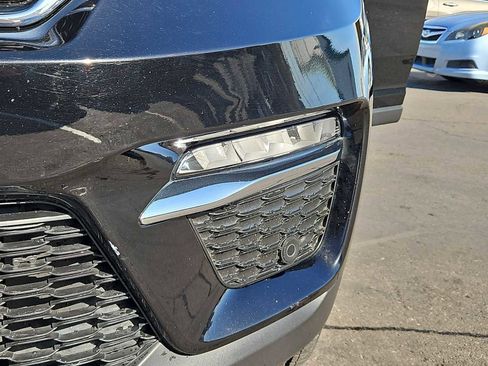 Used 2022 Jeep Grand Cherokee Limited 4xe w/ Luxury Tech Group II image 11