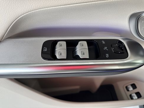 New 2026 Mercedes-Benz GLC 350e 4MATIC image 18