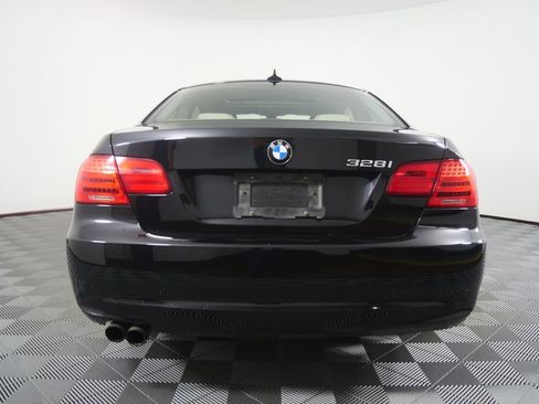 Used 2011 BMW 328i Coupe RWD image 4