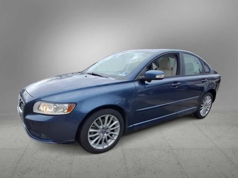 Used 2011 Volvo S40 T5 image 4