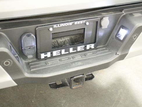Used 2023 Ford F150 Lightning XLT image 12