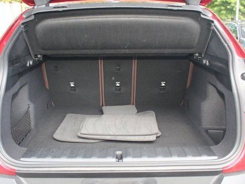 Used 2025 BMW X2 xDrive28i w/ Premium Package image 9