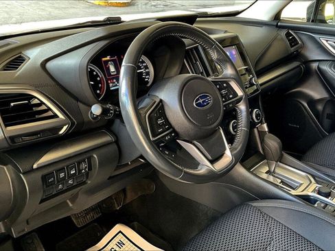 Used 2022 Subaru Forester Premium image 10