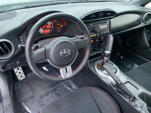 Used 2013 Scion FR-S image 9