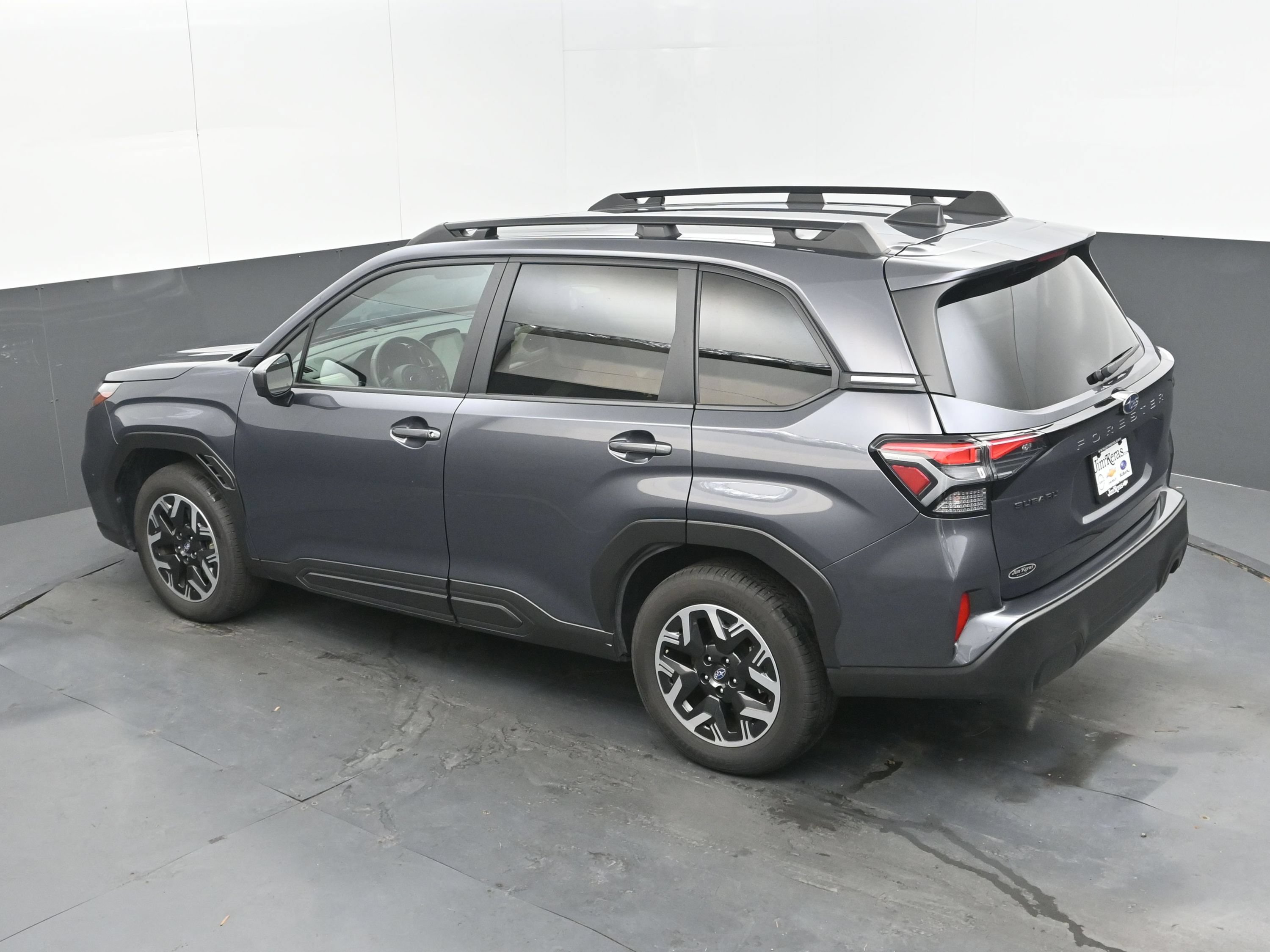 Used 2025 Subaru Forester Premium AWD/4WD image 35