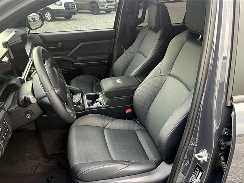 Used 2025 Toyota 4Runner TRD Off-Road Premium AWD/4WD image 20