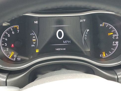 Used 2019 Jeep Grand Cherokee Limited X image 25