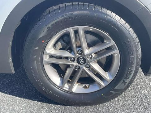 Used 2018 Hyundai Santa Fe Sport w/ 2.4L Value Package 02 FWD image 2
