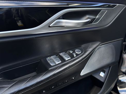 Used 2022 BMW 750i xDrive 750i xDrive w/ Executive Package image 14