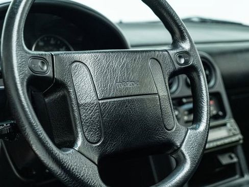 Used 1990 MAZDA MX-5 Miata RWD image 24