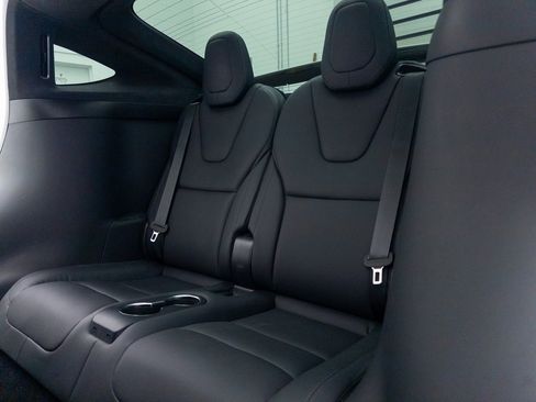 Used 2022 Tesla Model X image 29