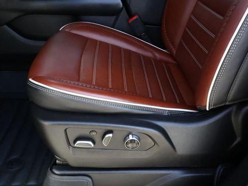 Used 2023 GMC Yukon XL Denali Ultimate image 17