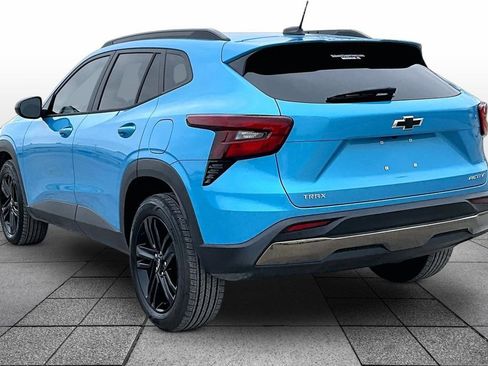 Used 2025 Chevrolet Trax ACTIV w/ Driver Confidence Package image 10