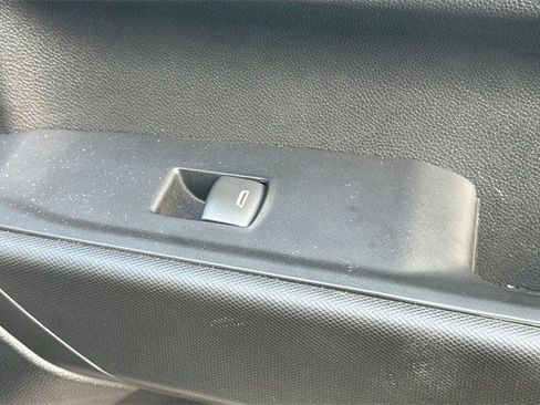 Certified 2022 Chevrolet Silverado 1500 Custom image 23