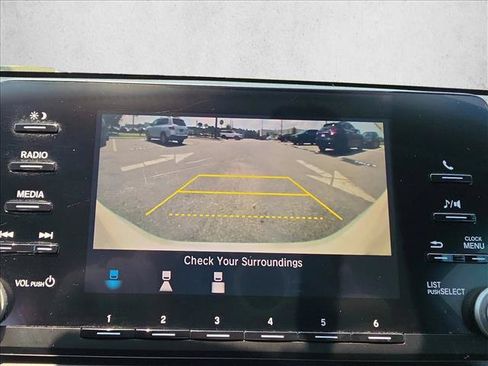 Used 2018 Honda Accord LX image 13
