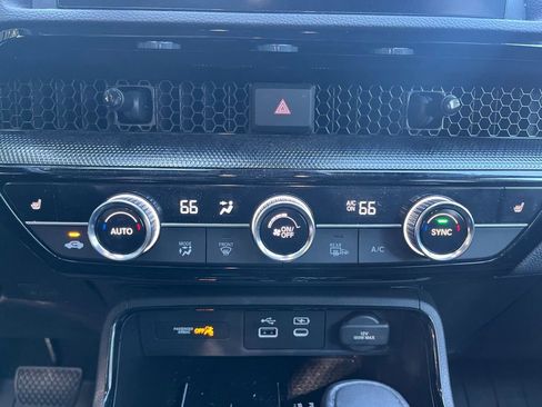 Used 2023 Honda CR-V EX-L image 16