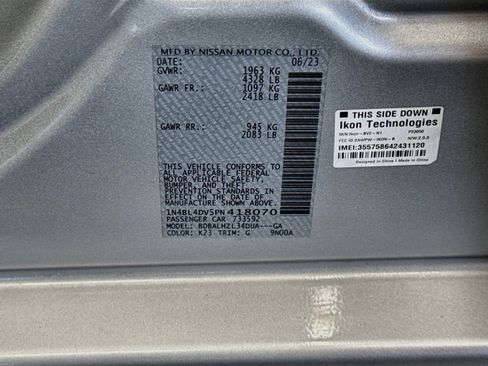Used 2023 Nissan Altima 2.5 SV FWD image 12