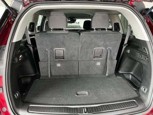 Used 2023 Jeep Grand Cherokee L Laredo AWD/4WD image 24