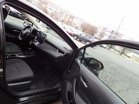 Used 2020 Toyota Corolla LE image 13