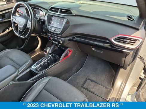 Used 2023 Chevrolet TrailBlazer RS AWD/4WD image 32