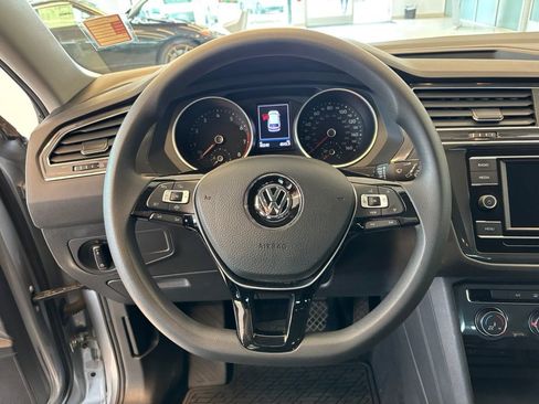 Used 2020 Volkswagen Tiguan S AWD/4WD image 17