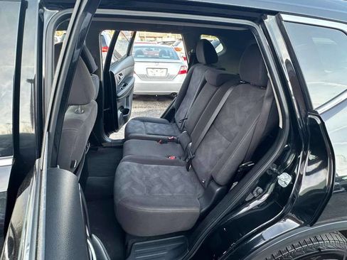 Used 2016 Nissan Rogue SV w/ SV Premium Package image 22