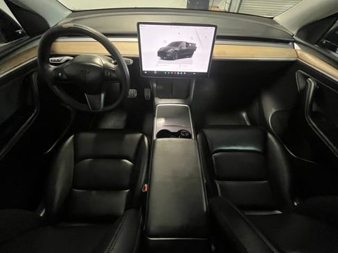 Used 2023 Tesla Model Y Performance AWD/4WD image 17