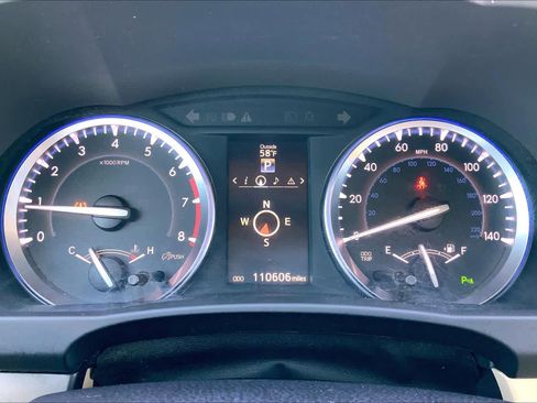 Used 2016 Toyota Highlander Limited image 25